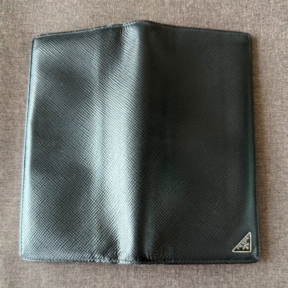 Prada Black Saffiano Leather Wallet - Picture 4 of 7